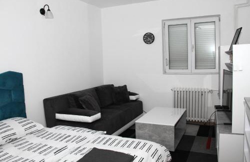Vozdovac Apartamento | Gorila 1