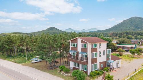 Goseong-gun Casa | Goseong Omaju Pension
