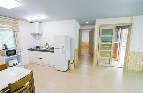 Tonmak Casa | Goseong San Deul Bada Pension