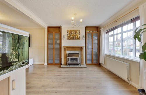 Hillingdon Apartamento | Goshawk Gardens