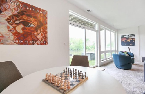Ottawa Casa | Gossamer Breeze