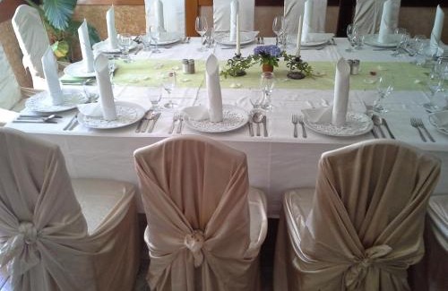 Ljutomer Casa | Gostišče - Guest house STARI HRAST