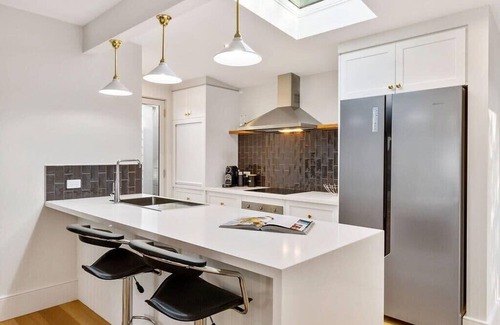 Hobart Central Business District Cabaña | Goulburn Cottage - Comfort, Style and Location