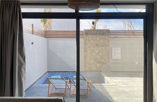 El Gouna Chalet De Esquí | Gouna Retreat with Private Pool Cozy 1-bedroom chalet with WiFi and AC