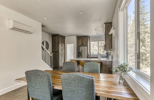 Government Camp Casa | Government Camp Chalet: Your Ultimate Ski Retreat in the Cascades