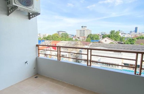 Suan Luang Hotel | GP House Bangkok - Sukhumvit Onnut BTS Skytrain