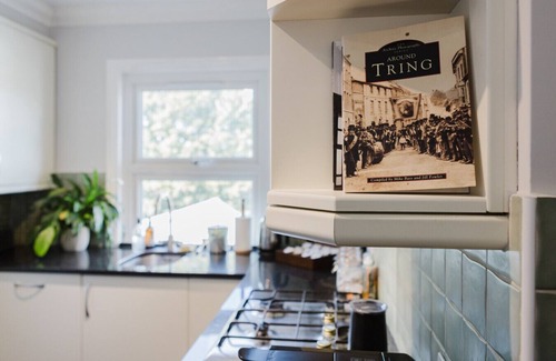 Tring Casa | Grace's Guesthouse 68a