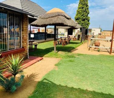 Tshwane Cabina | Graceland Recreation