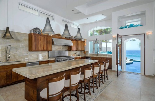 Buzzards Villa | Gracious 7 BR Villa La Salinas w/ Ocean views, Private Pool, Wet Bar, Swimmable Beach + More
