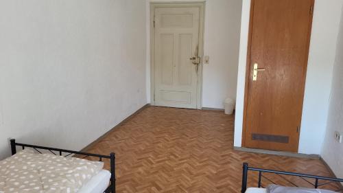 Bruchsal Apartamento | Graf Kuno Unterkünfte