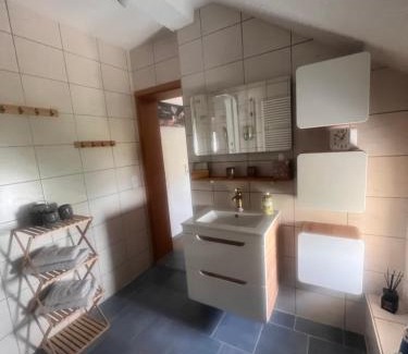 Frankenheim-Lindennaundorf Apartamento | Grahl´s Ferienwohnung