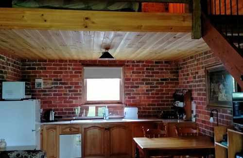 Moutajup Otro | GRAMPIANS HISTORIC TOBACCO KILN