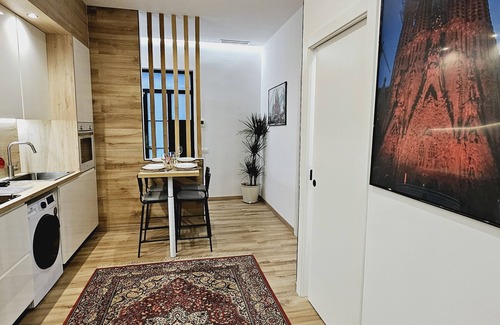 Badalona Apartamento | Gran apartamento ideal grupos muy cerca ciudad de Barcelona