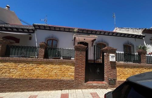 Las Acacias Casa | Gran casa cerca de la playa con 3 dormitorios en Pedregalejo