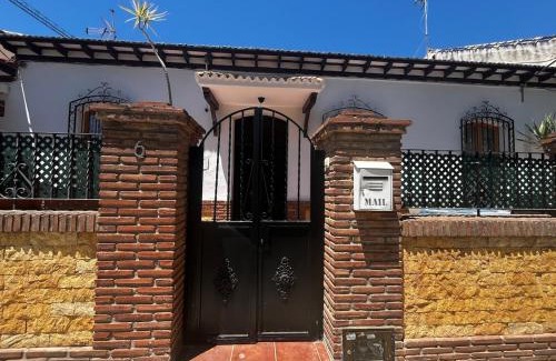 Las Acacias Casa | Gran casa cerca de la playa con 3 dormitorios en Pedregalejo