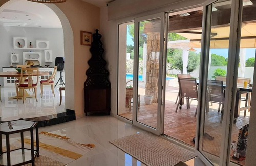 El Vendrell Villa | Gran y luminosa villa de vacaciones