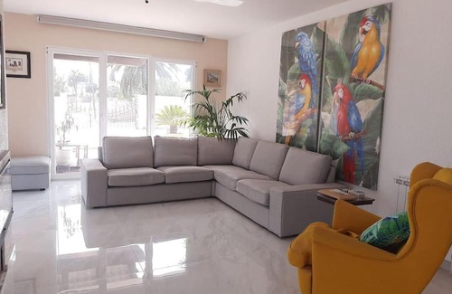 El Vendrell Villa | Gran y luminosa villa de vacaciones