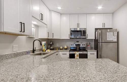 El Centro Beach Condominio | Granada Getaway Ground floor PETS AOK