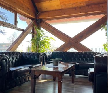 Tesarske Mlynany Casa | Granarollo Penzión Pizzeria