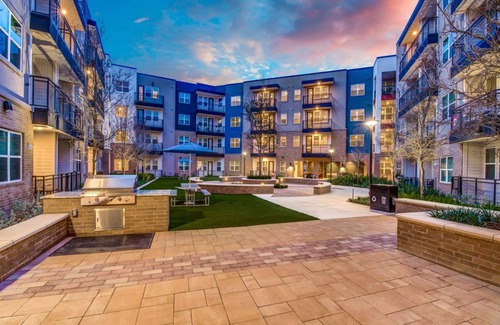 Montopolis Apartamento | Grand 1BR King Suite Close to Downtown w Fast Wifi