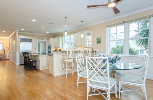Wrightsville Beach Casa | Disfrutar de un paraíso en esta exquisita casa frente al mar w / acceso a playa privada