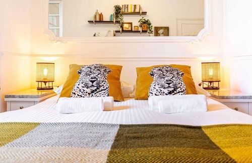 Meudon Apartamento | Grand Apartement with Private Garden, 15' to Eiffel