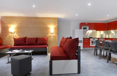 Macot-la-Plagne Apartamento | Grand appartement rénové - 11 pers - Centre station - Balcon - FR-1-181-2379