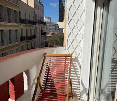 Toulon Apartamento | Grand appartement climatisé entre Gare et Port