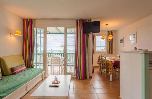 Urrugne Apartamento | Grand appartement familial avec piscine près de Saint-Jean-de-Luz - FR-1-2-439
