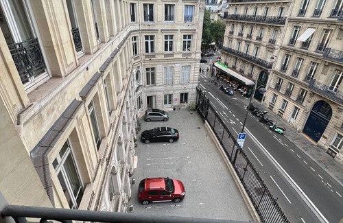 Faubourg-du-Roule Apartamento | Grand Appartement Standing Haut de Gamme Dans les Beaux Quartiers de la Capital