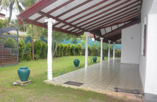 Kirindiwela Casa | Grand Breeze Hotel