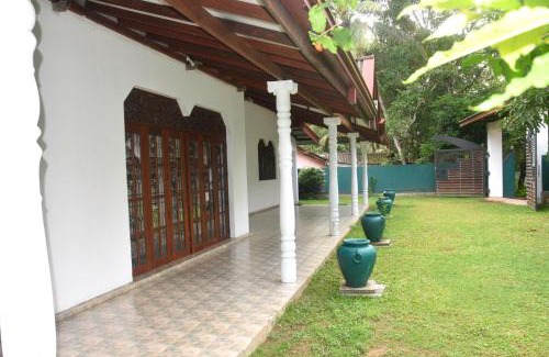 Kirindiwela Casa | Grand Breeze Hotel