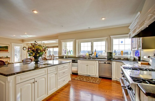 Calgary Casa | Grand Castle