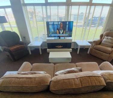 Chapel Saint Leonards Apartamento | Grand Chalet 64 Disabled Friendly