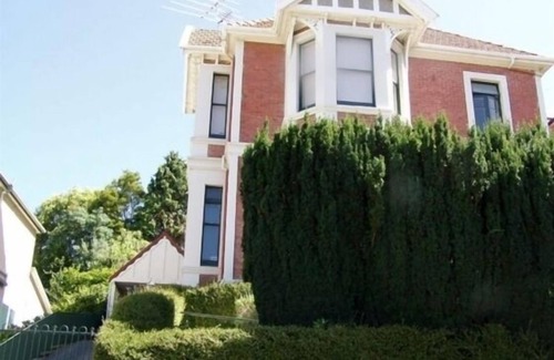 Dunedin City Centre Casa | Grand City Centre Residence