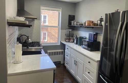 Getty Square Condominio | Grand Condo Apartment just 1 block from the Metro North Trains