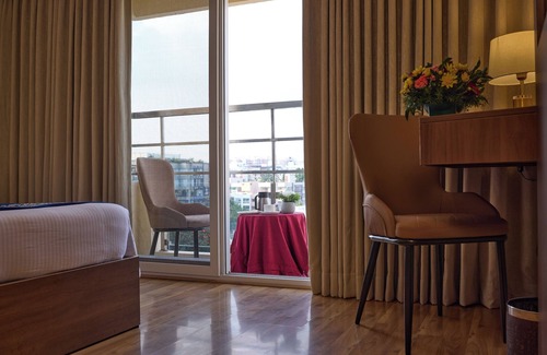 Brookefield Hotel | Grand Continent Brookefield – A Sarovar Portico Affiliate Hotel