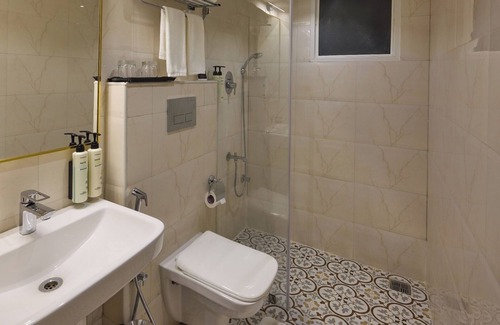 Brookefield Hotel | Grand Continent Brookefield – A Sarovar Portico Affiliate Hotel