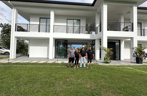 Montenegro Villa | Grand Cypress Luxury Home Amazing location/ outdoor Pool, free Wifi , Terraza