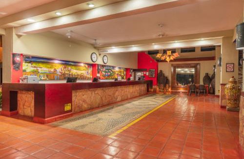 Bucerias Complejo | Grand Decameron Complex Bucerias, A Trademark All-Inclusive Resort