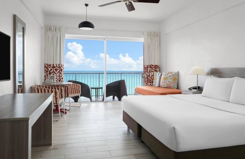 Montego Bay Complejo | Grand Decameron Cornwall Beach, A Trademark All-Inclusive Resort