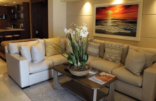 Los Cangrejos II y III Complejo | Grand Room at Dunes with Private Beach with Discount Golf Package