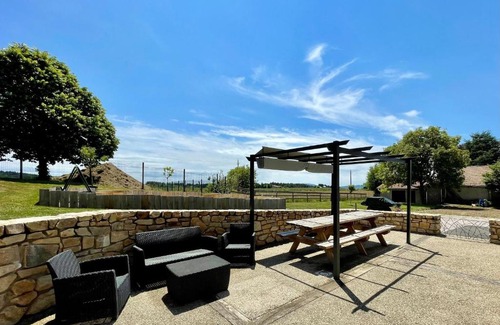 Boisset Casa | Grand gîte cosy avec terrasse, jardin et jeux à Boisset, proche villages médiévaux et loisirs nature - FR-1-582-246