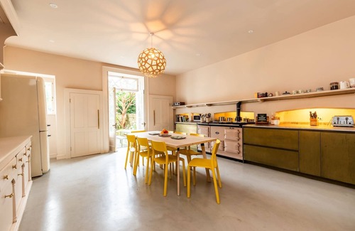Upper Town Casa | Grand Georgian Townhouse with Garden