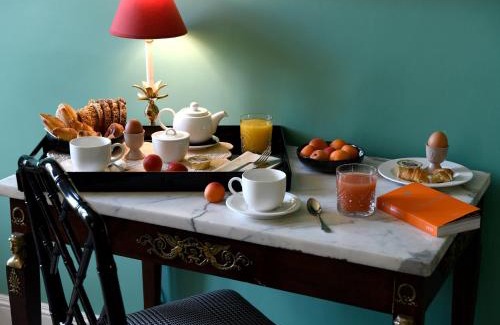 L'Isle-sur-la-Sorgue Hotel | Grand Hôtel Henri - Teritoria