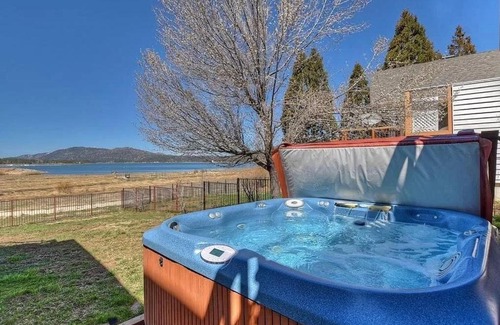 Big Bear Lake Casa | Grand Lakefront Escape