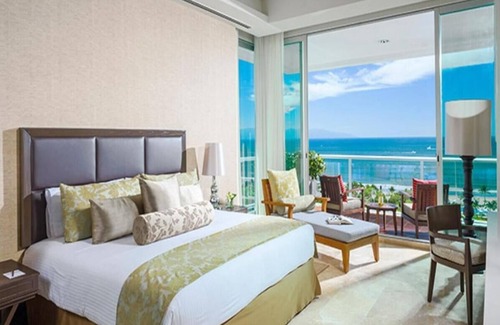 Centro Complejo | Grand Luxxe 2BR Villa – Luxury Living in the Heart of Riviera Maya