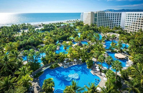 Bucerias Hotel | Grand Luxxe 3 Bed Room + Spa