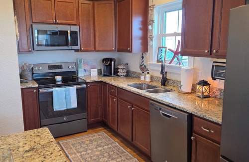 Farrow Shores Casa | GRAND OPENING DISCOUNTED RATES through April! PETS stay FREE!