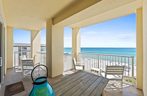 Panama City Beach Condominio | Grand Panama Beach Resort by Panhandle Getaways